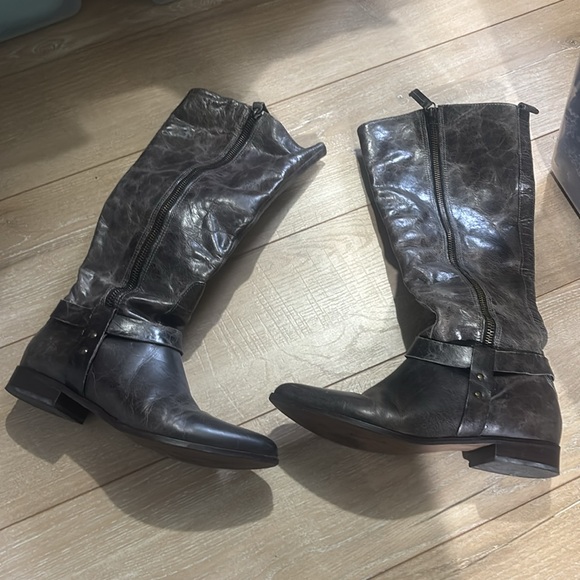 Matisse Wilmer Distressed Charcoal Riding Boot - Picture 16 of 16